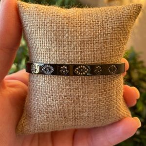 🧿🖤 Hamsa and Evil Eye Clasp Bangle 🖤